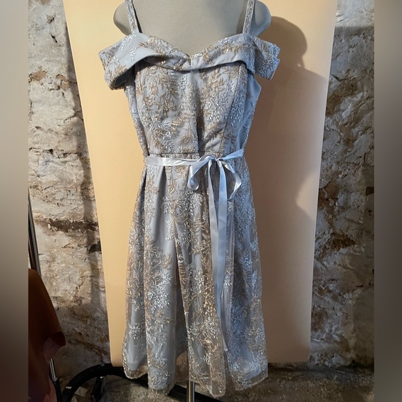 Special Occasion Dress - Picture 1 of 5